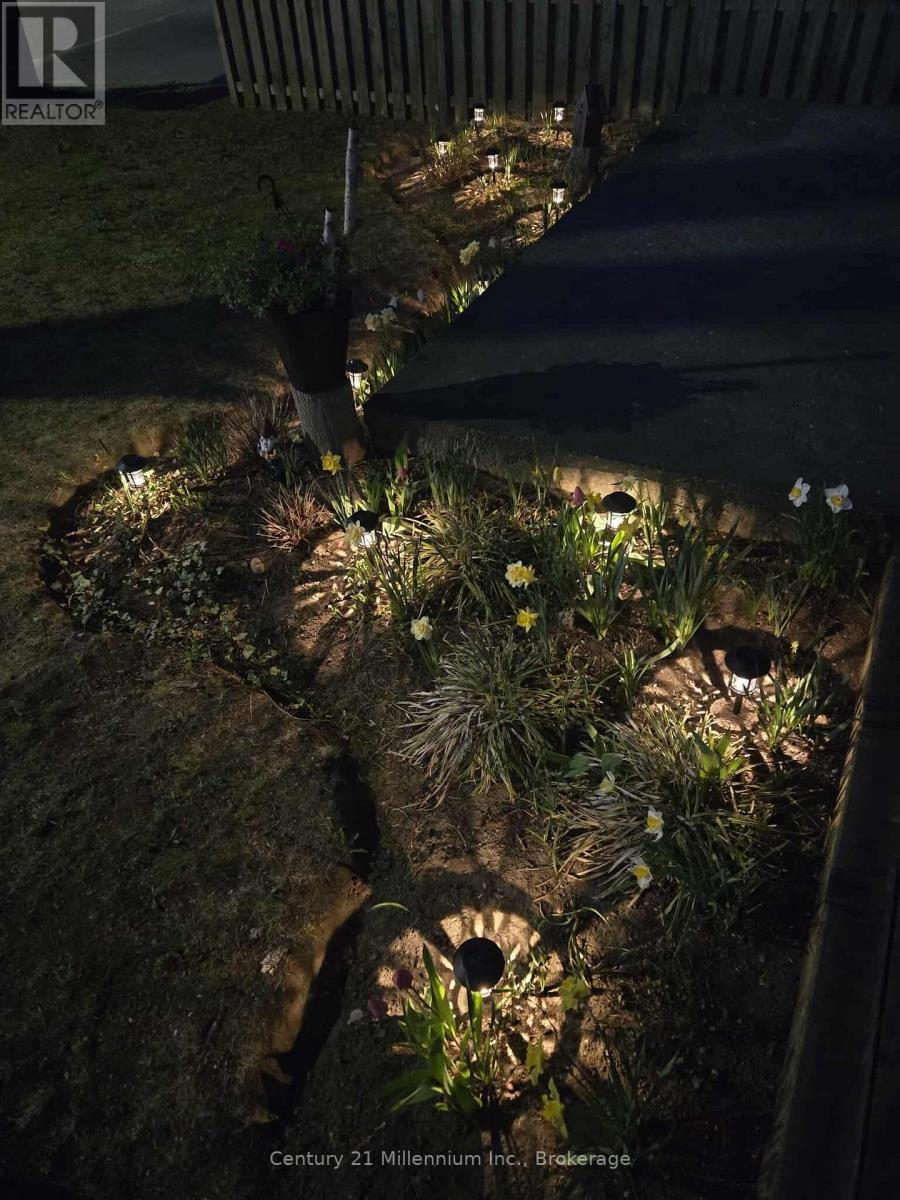 5 Bells Park Road, Wasaga Beach, Ontario  L9Z 2X2 - Photo 25 - S12959700