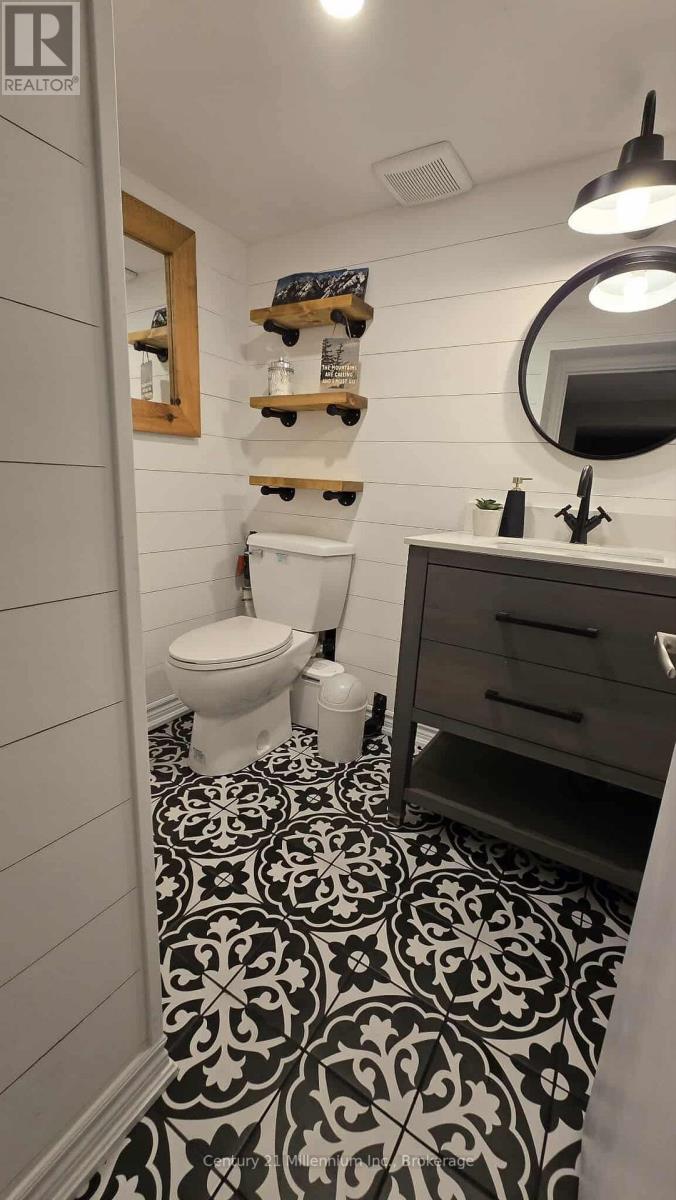 5 Bells Park Road, Wasaga Beach, Ontario  L9Z 2X2 - Photo 28 - S12959700