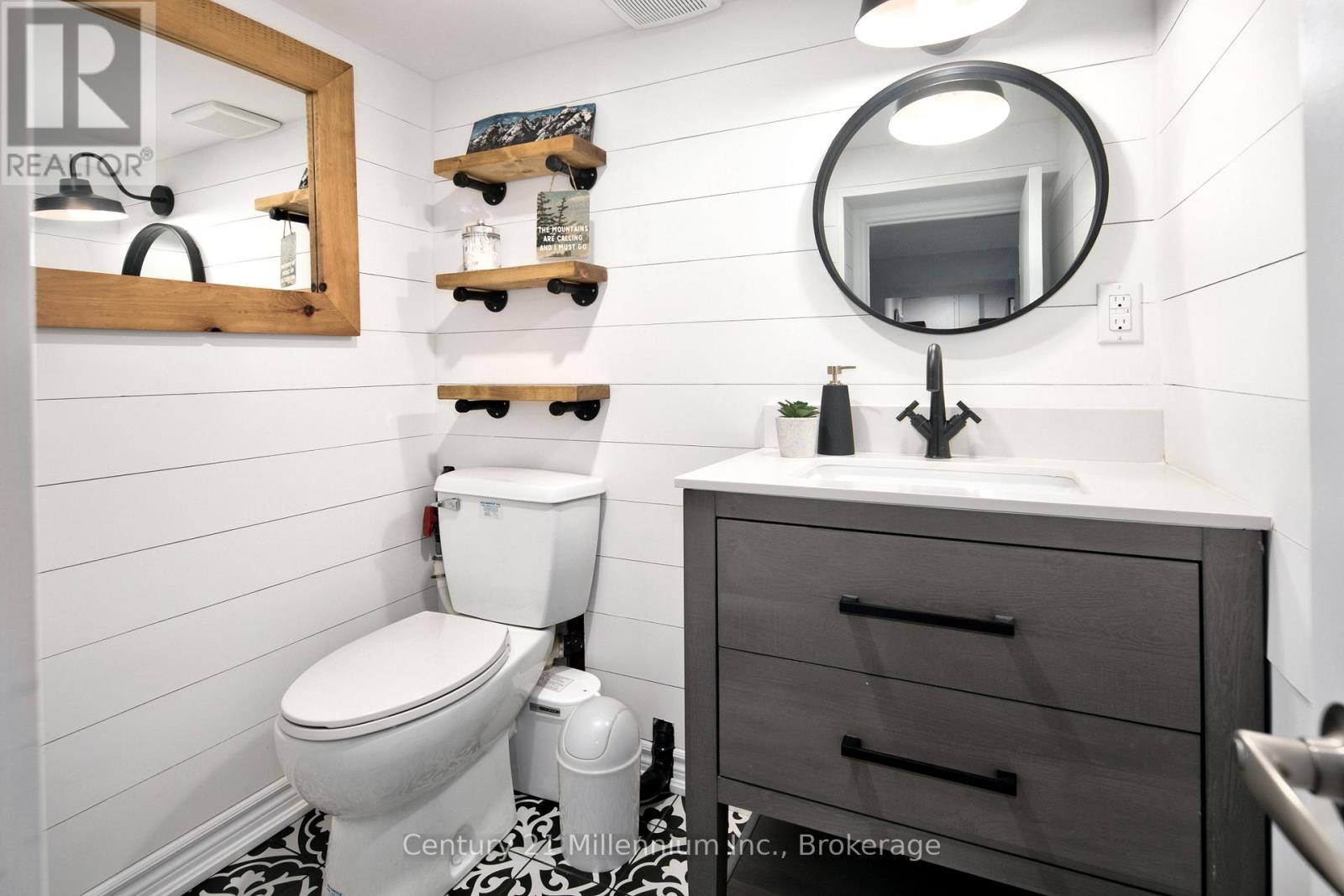 5 Bells Park Road, Wasaga Beach, Ontario  L9Z 2X2 - Photo 31 - S12959700