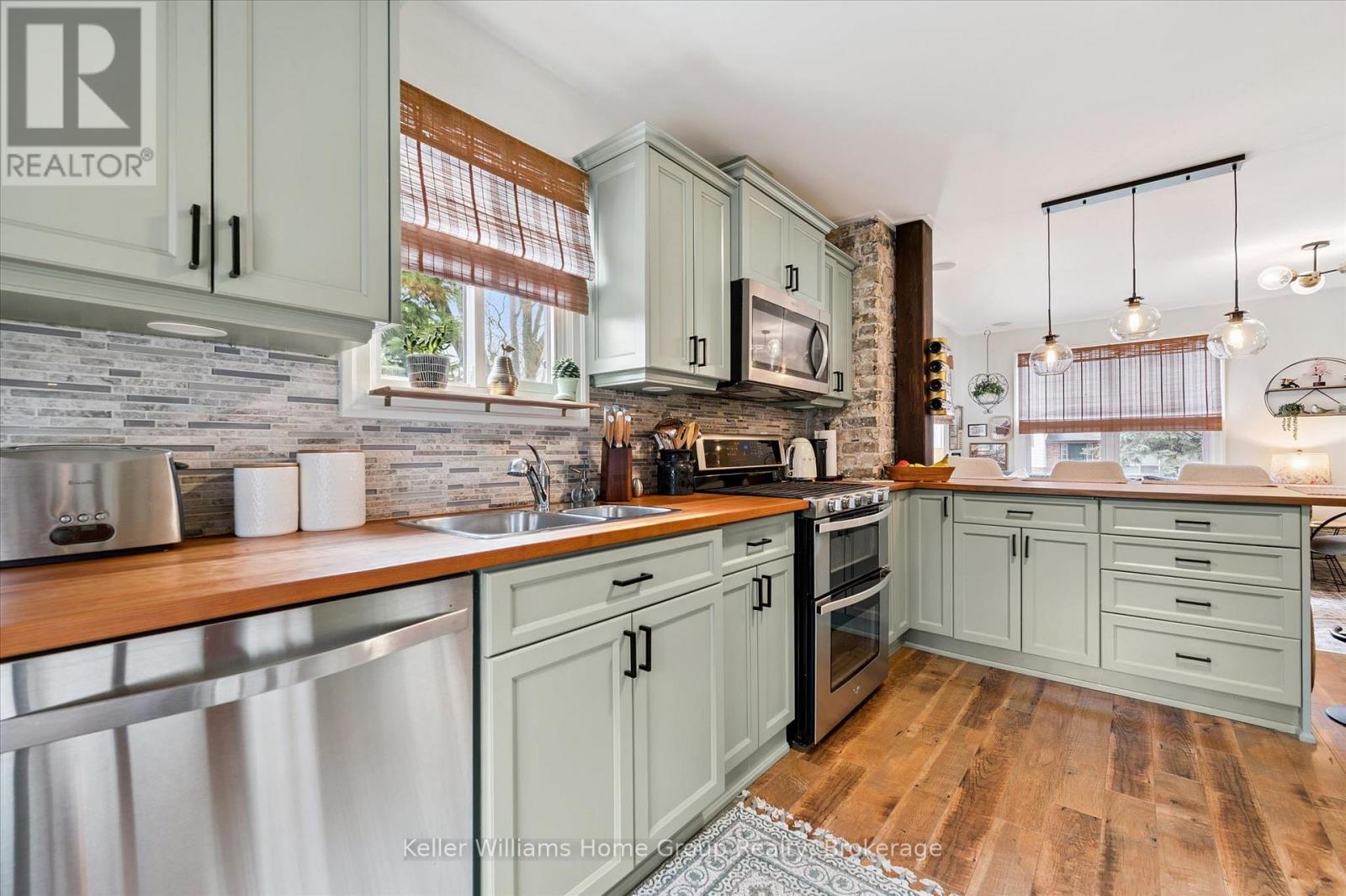 69 Irvine Street, Centre Wellington, Ontario  N0B 1S0 - Photo 15 - X12959698