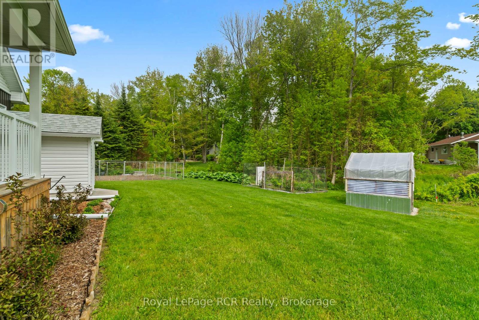 615 Cayuga Crescent, Huron-Kinloss, Ontario  N2Z 2X3 - Photo 35 - X12959818