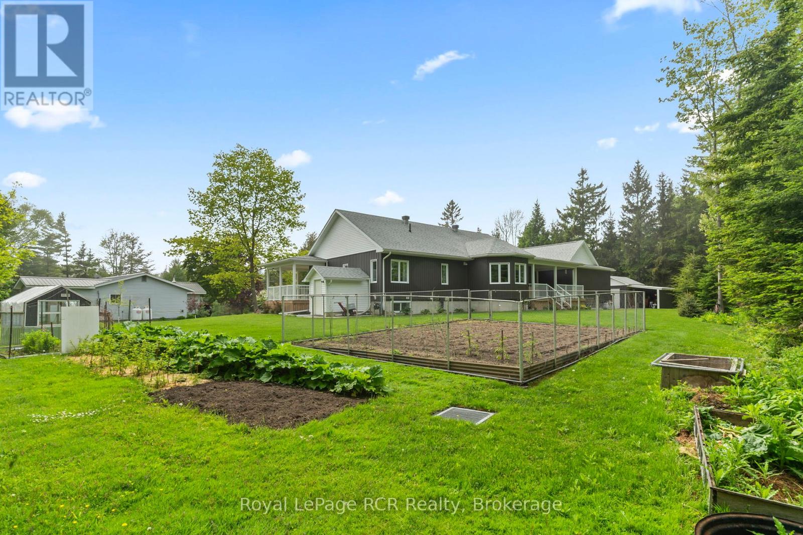 615 Cayuga Crescent, Huron-Kinloss, Ontario  N2Z 2X3 - Photo 36 - X12959818