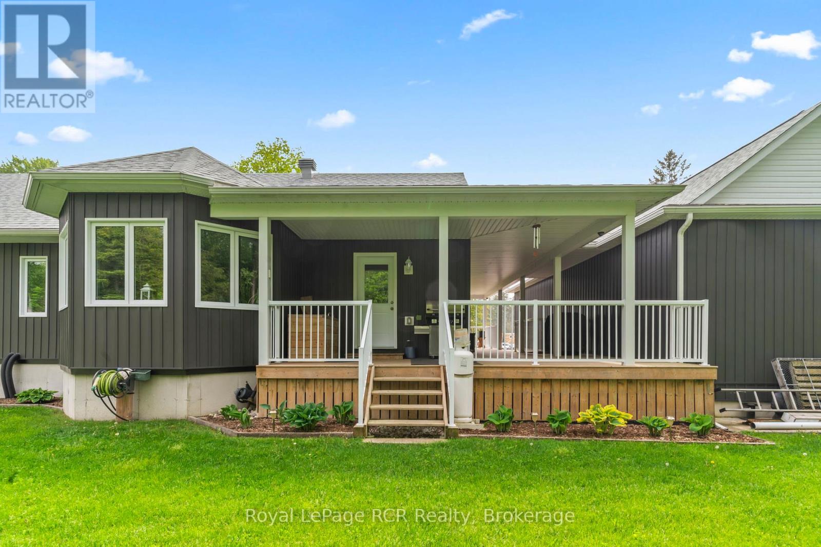 615 Cayuga Crescent, Huron-Kinloss, Ontario  N2Z 2X3 - Photo 38 - X12959818