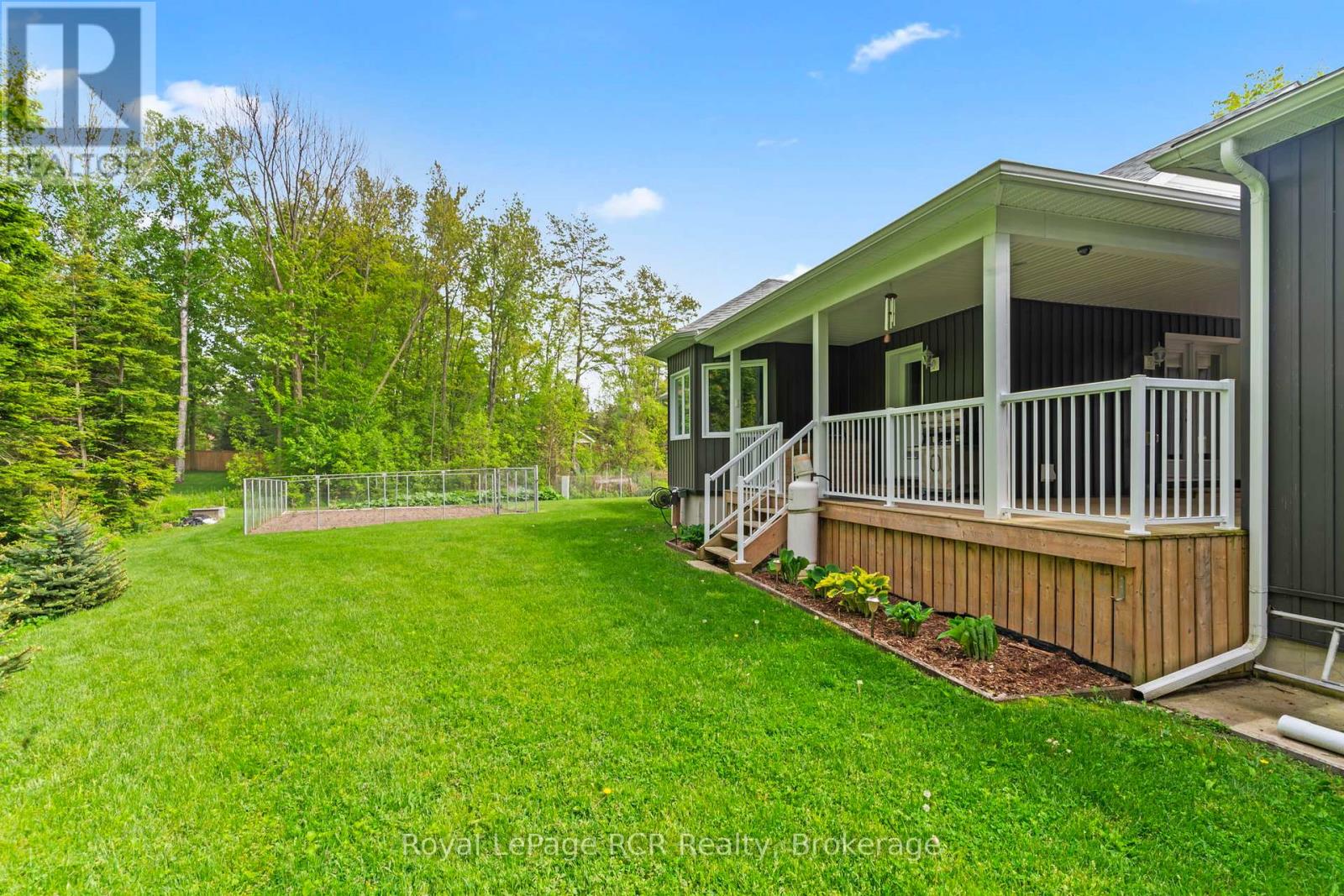 615 Cayuga Crescent, Huron-Kinloss, Ontario  N2Z 2X3 - Photo 39 - X12959818