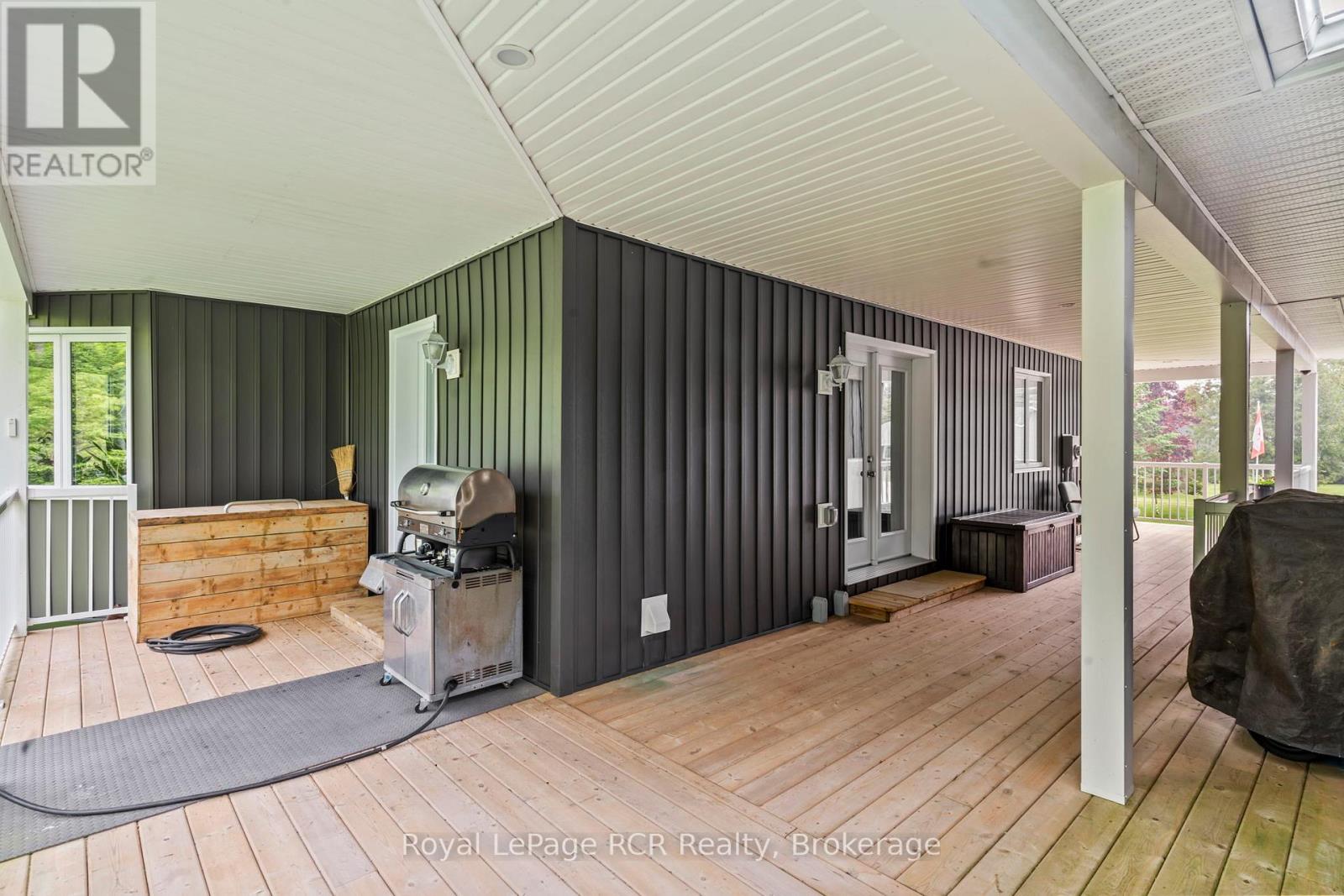 615 Cayuga Crescent, Huron-Kinloss, Ontario  N2Z 2X3 - Photo 9 - X12959818