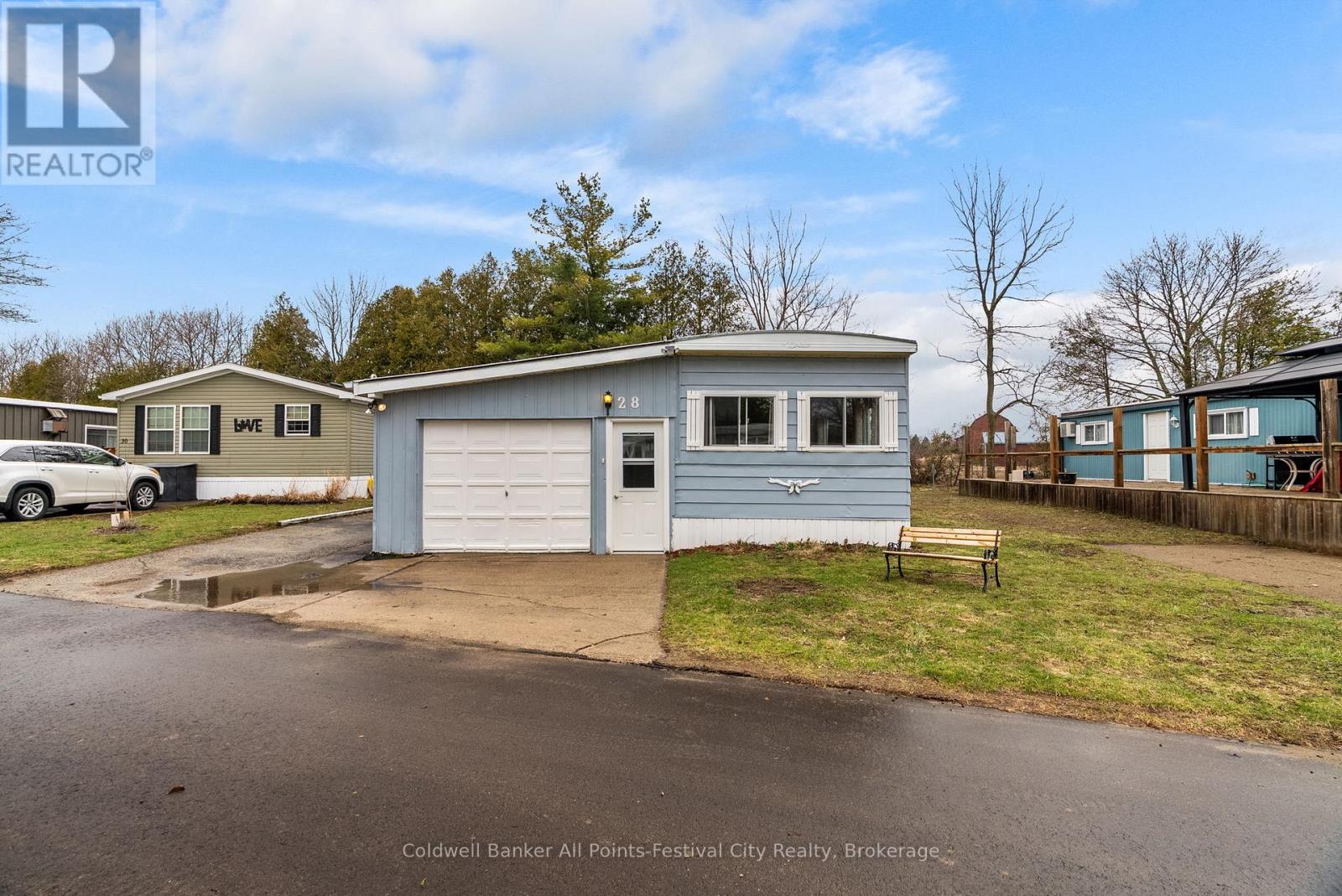 28 SUTTON DRIVE, Ashfield-Colborne-Wawanosh, Ontario
