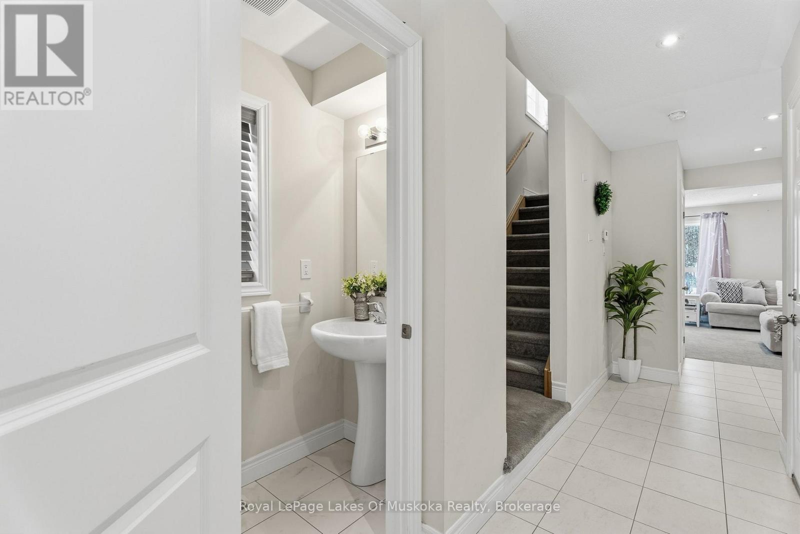 15 Quinn Forest Drive, Bracebridge, Ontario  P1L 0C8 - Photo 11 - X12959840