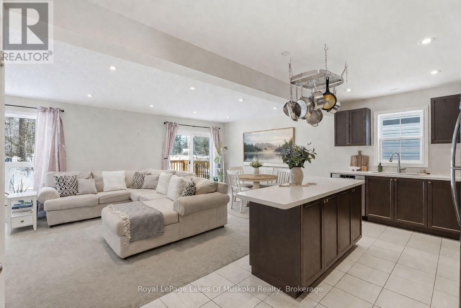 15 Quinn Forest Drive, Bracebridge, Ontario  P1L 0C8 - Photo 13 - X12959840