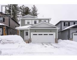 15 QUINN FOREST DRIVE, bracebridge (macaulay), Ontario