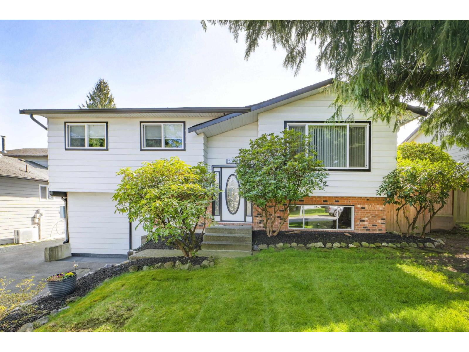 27052 34a Avenue, Langley, British Columbia  V4W 3H3 - Photo 1 - R3106091