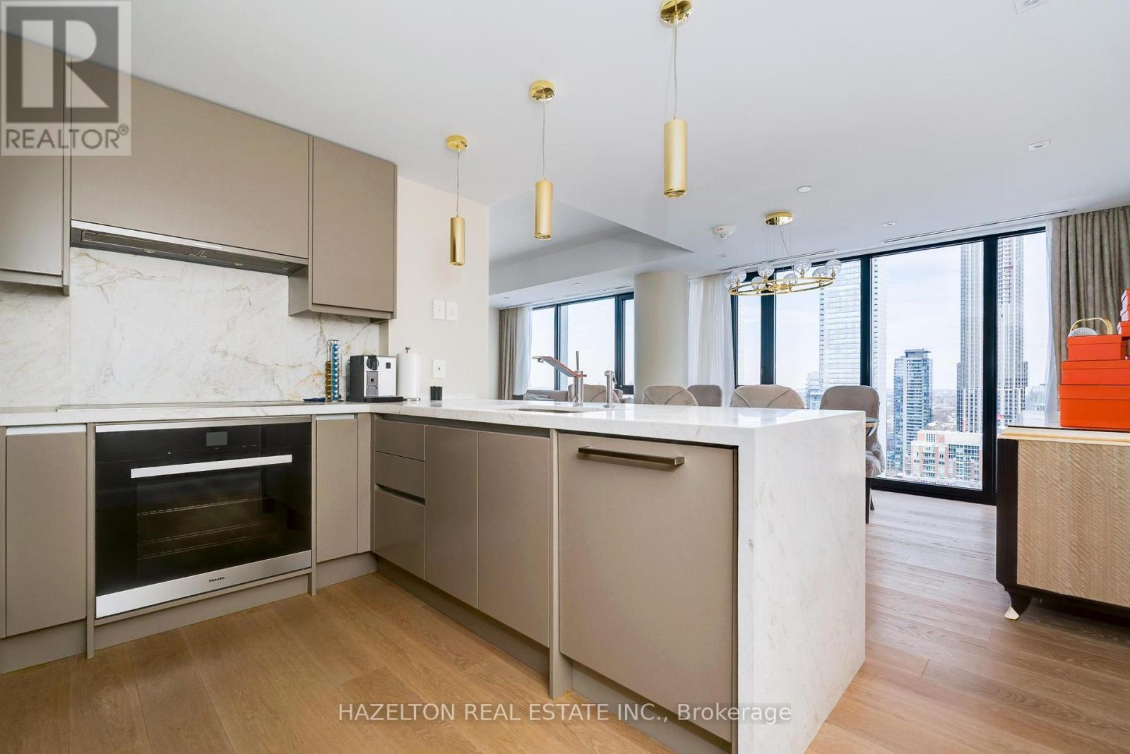 3001 - 200 Cumberland Street, Toronto, Ontario  M5R 0B7 - Photo 3 - C12959744