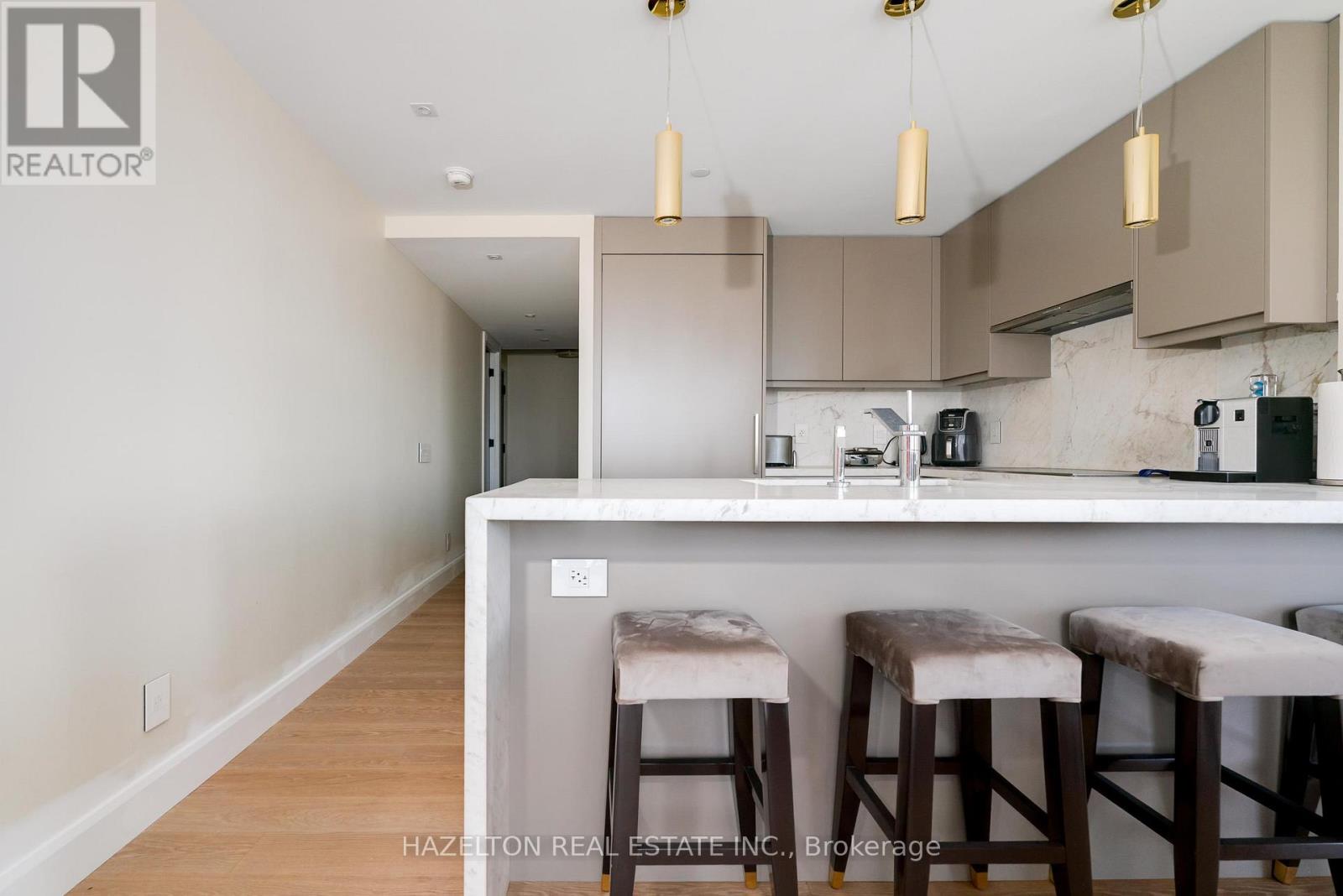 3001 - 200 Cumberland Street, Toronto, Ontario  M5R 0B7 - Photo 6 - C12959744