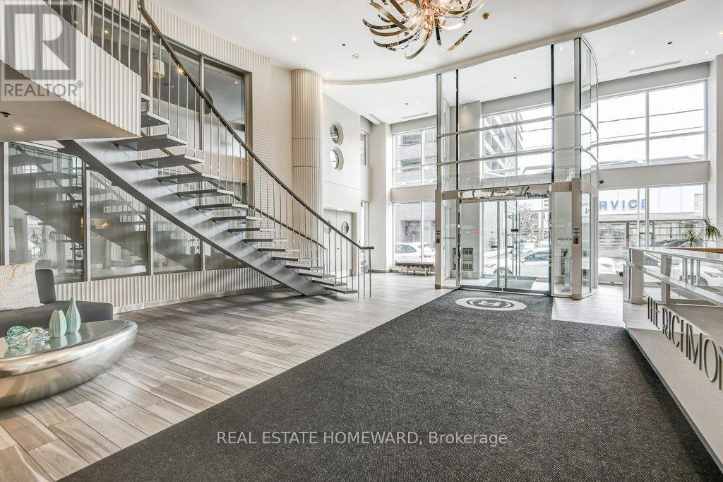 1009 - 323 Richmond Street, Toronto, Ontario  M5A 4R3 - Photo 3 - C12959764