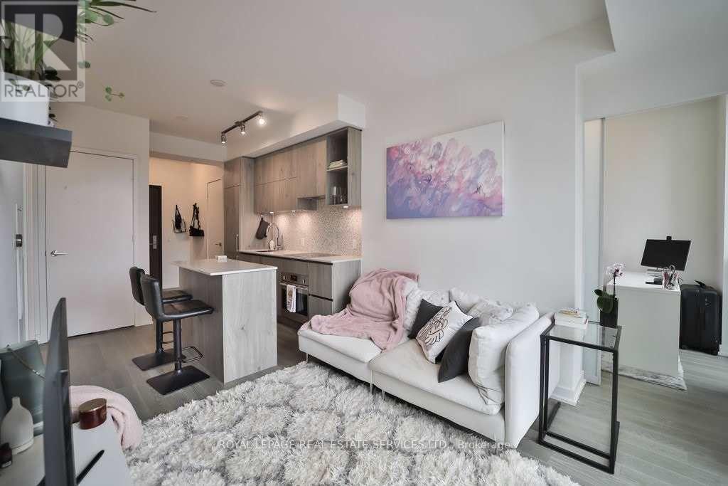 909 - 1 Yorkville Avenue, Toronto, Ontario  M4W 1L1 - Photo 10 - C12959796