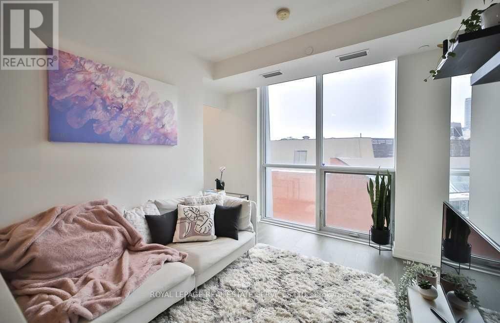 909 - 1 Yorkville Avenue, Toronto, Ontario  M4W 1L1 - Photo 11 - C12959796