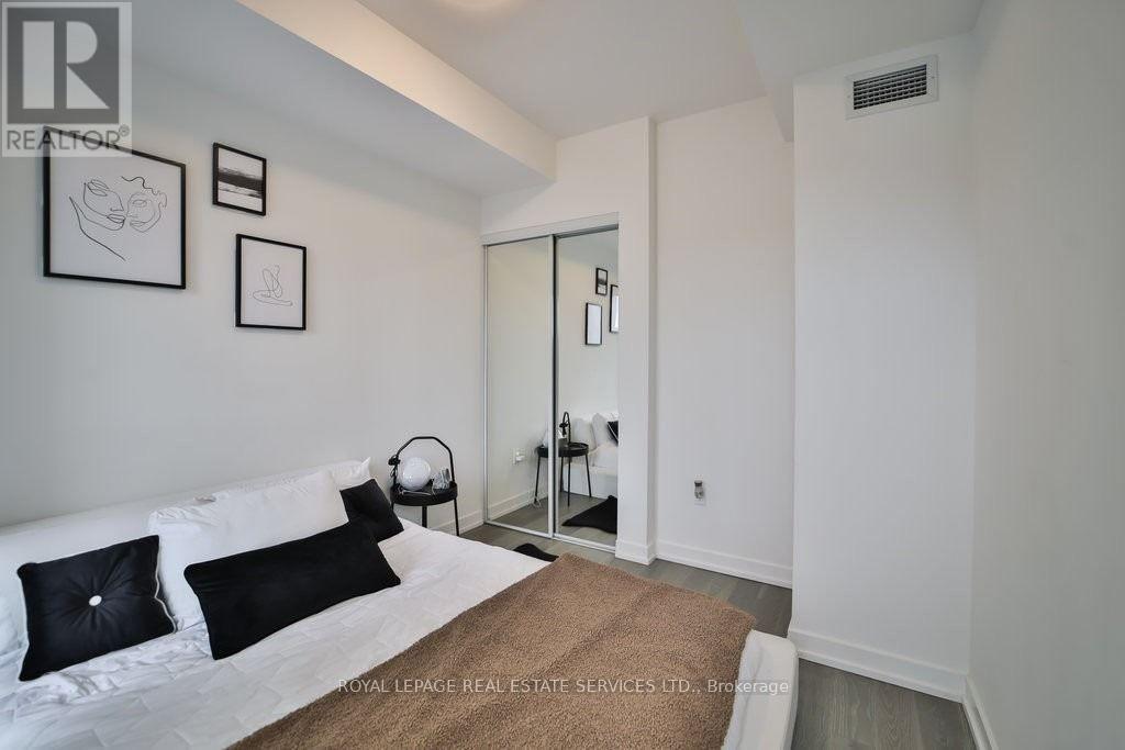 909 - 1 Yorkville Avenue, Toronto, Ontario  M4W 1L1 - Photo 17 - C12959796