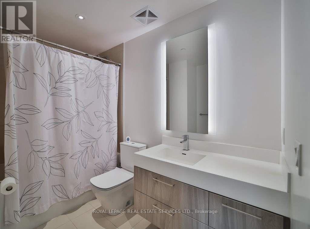 909 - 1 Yorkville Avenue, Toronto, Ontario  M4W 1L1 - Photo 19 - C12959796