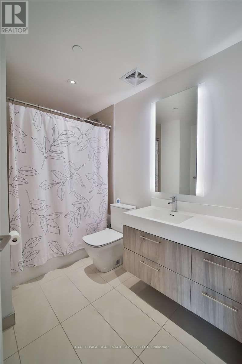 909 - 1 Yorkville Avenue, Toronto, Ontario  M4W 1L1 - Photo 20 - C12959796