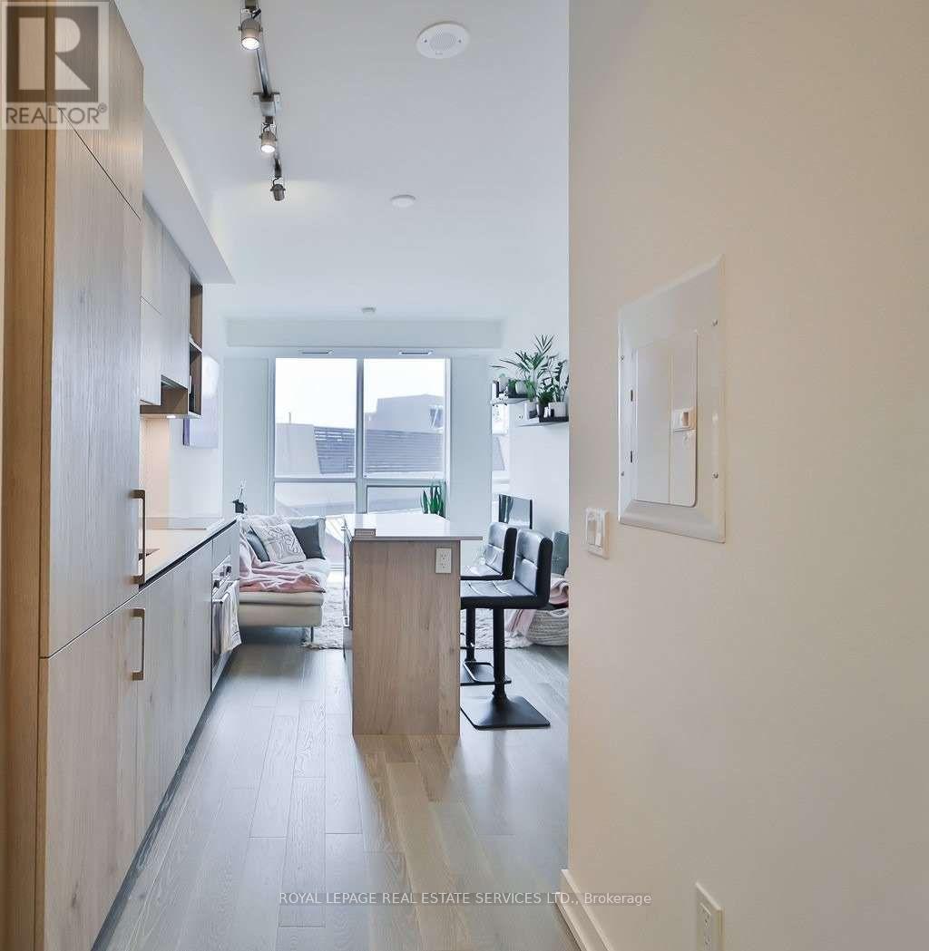 909 - 1 Yorkville Avenue, Toronto, Ontario  M4W 1L1 - Photo 6 - C12959796