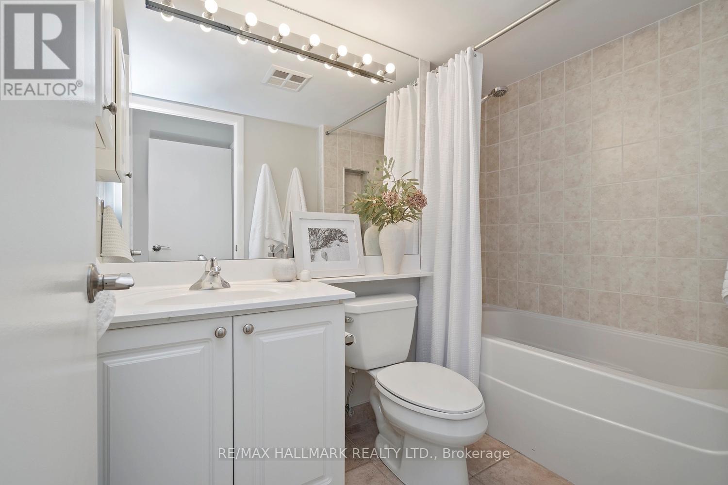 3103 - 219 Fort York Boulevard, Toronto, Ontario  M5V 1B1 - Photo 10 - C12959828