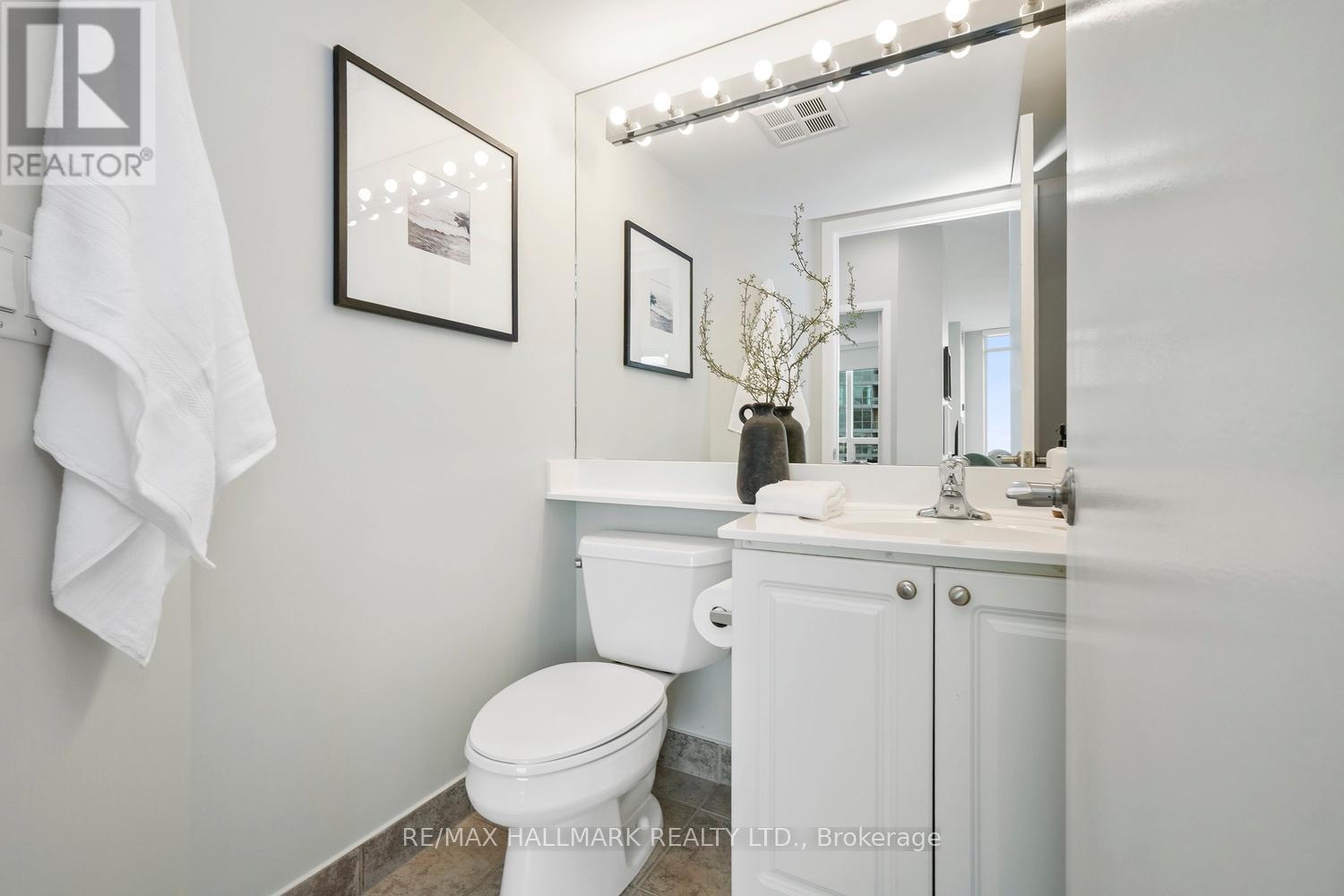 3103 - 219 Fort York Boulevard, Toronto, Ontario  M5V 1B1 - Photo 13 - C12959828