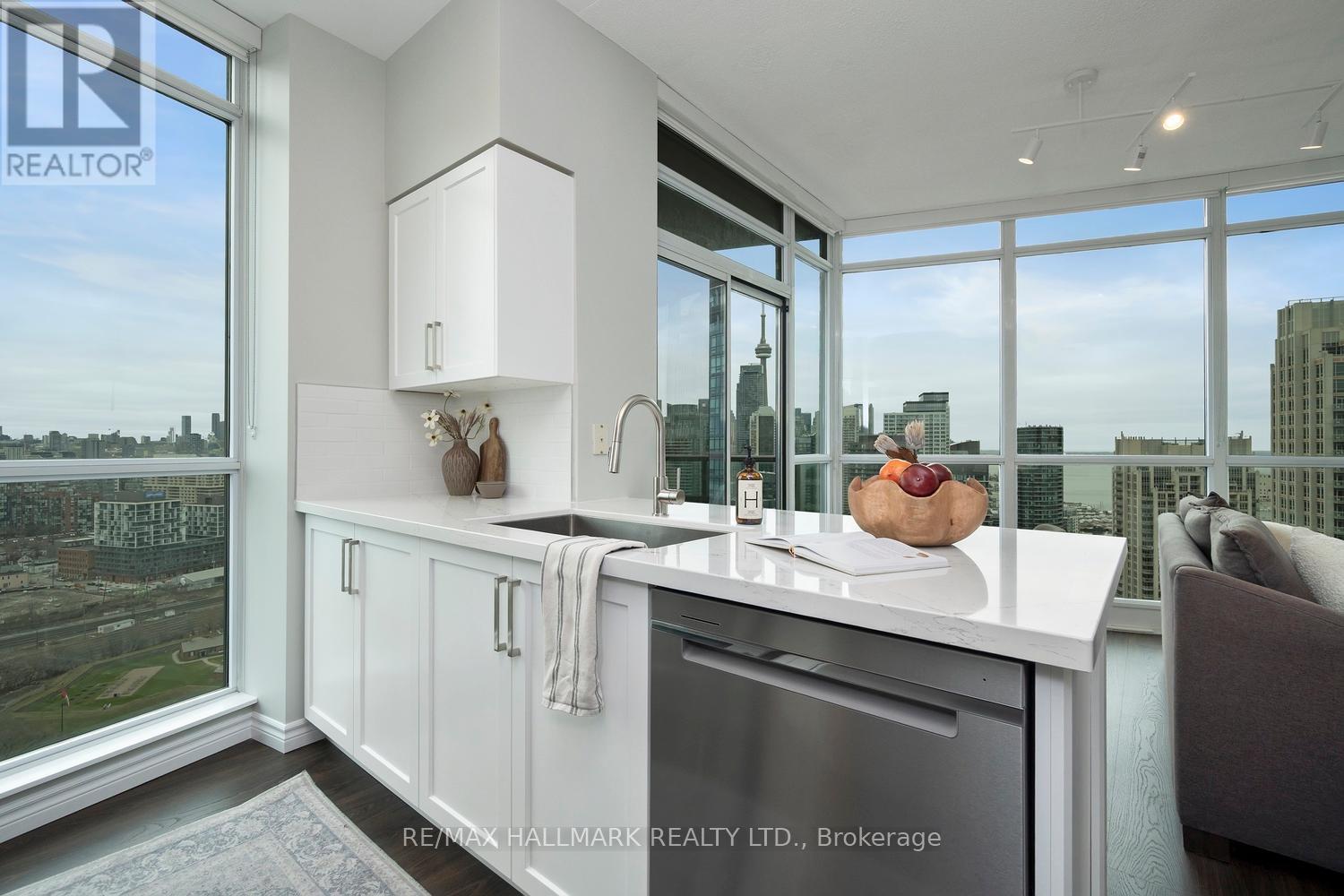 3103 - 219 Fort York Boulevard, Toronto, Ontario  M5V 1B1 - Photo 17 - C12959828