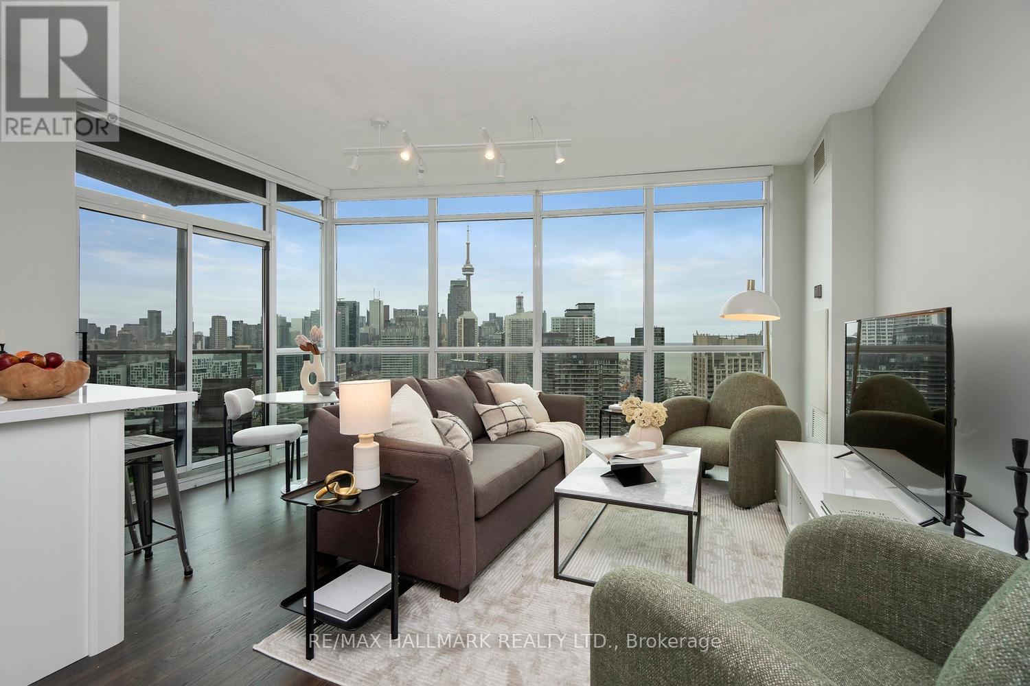 3103 - 219 Fort York Boulevard, Toronto, Ontario  M5V 1B1 - Photo 4 - C12959828