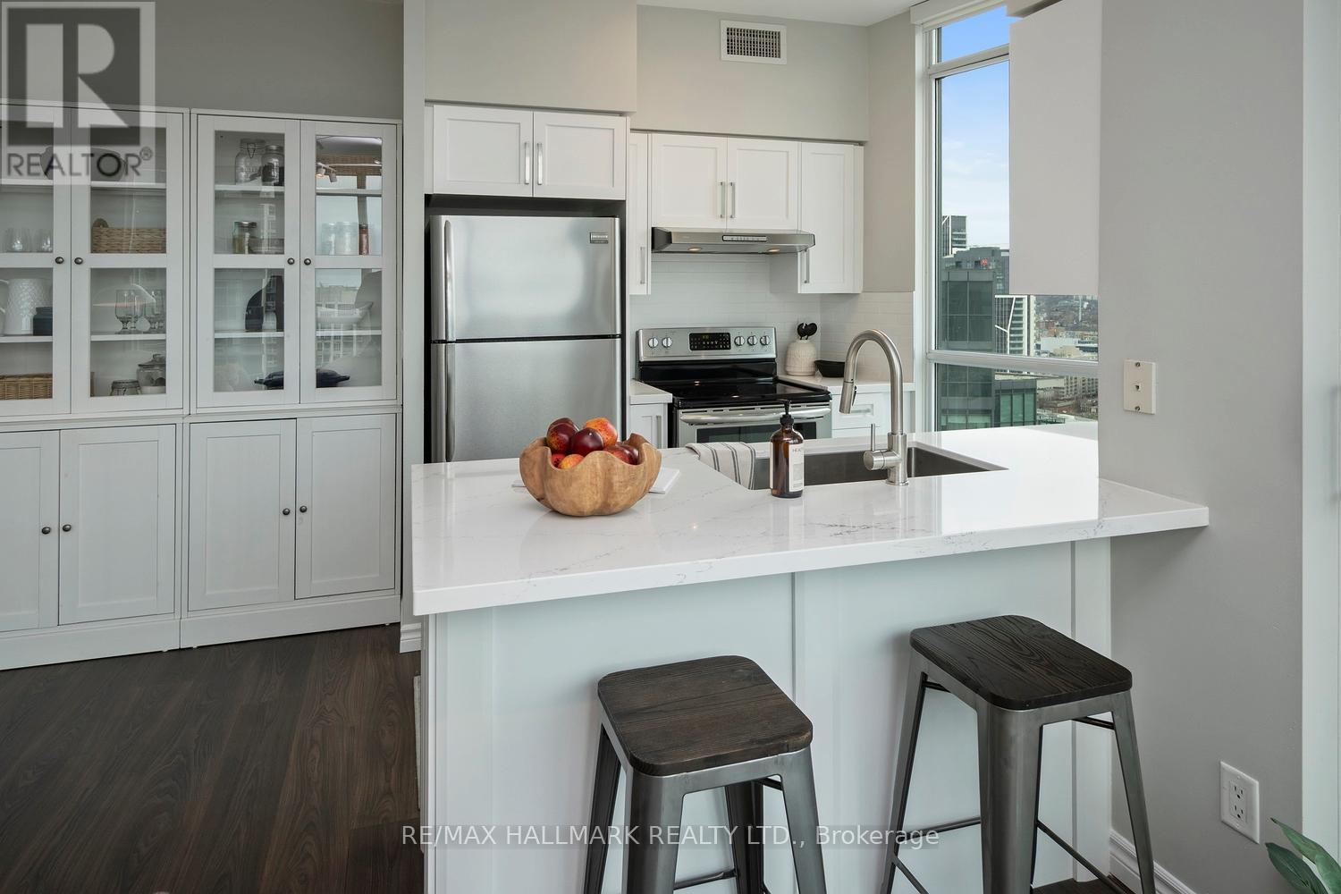 3103 - 219 Fort York Boulevard, Toronto, Ontario  M5V 1B1 - Photo 7 - C12959828