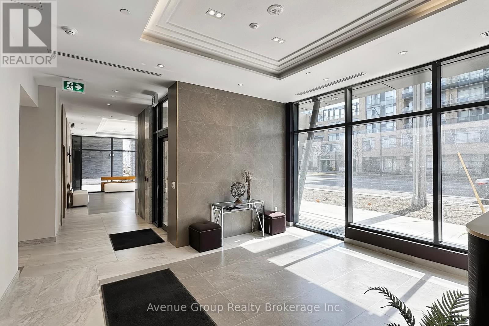 902 - 700 Sheppard Avenue, Toronto, Ontario  M3H 0G5 - Photo 4 - C12959860