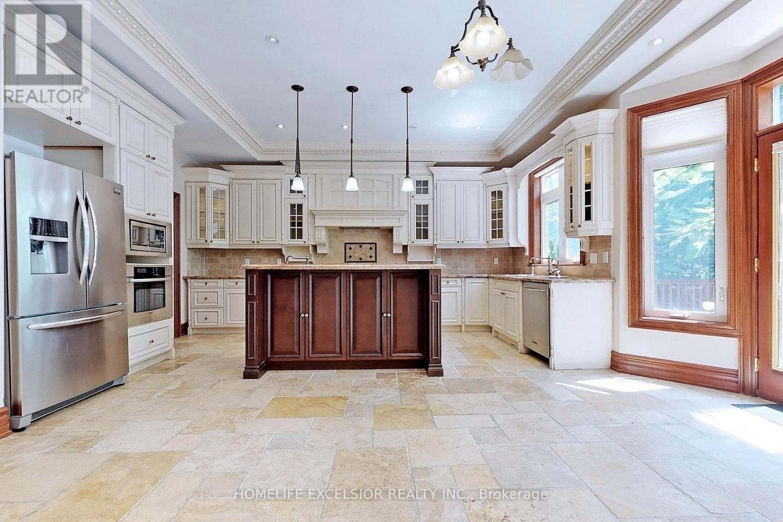 105 Hollywood Avenue, Toronto, Ontario  M2N 3K2 - Photo 13 - C12959902