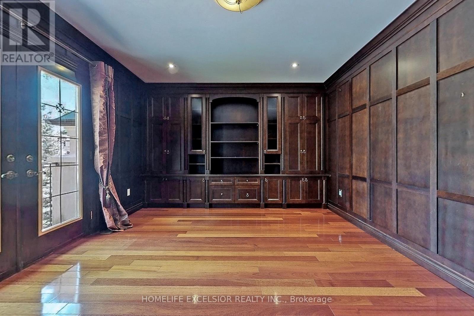 105 Hollywood Avenue, Toronto, Ontario  M2N 3K2 - Photo 21 - C12959902