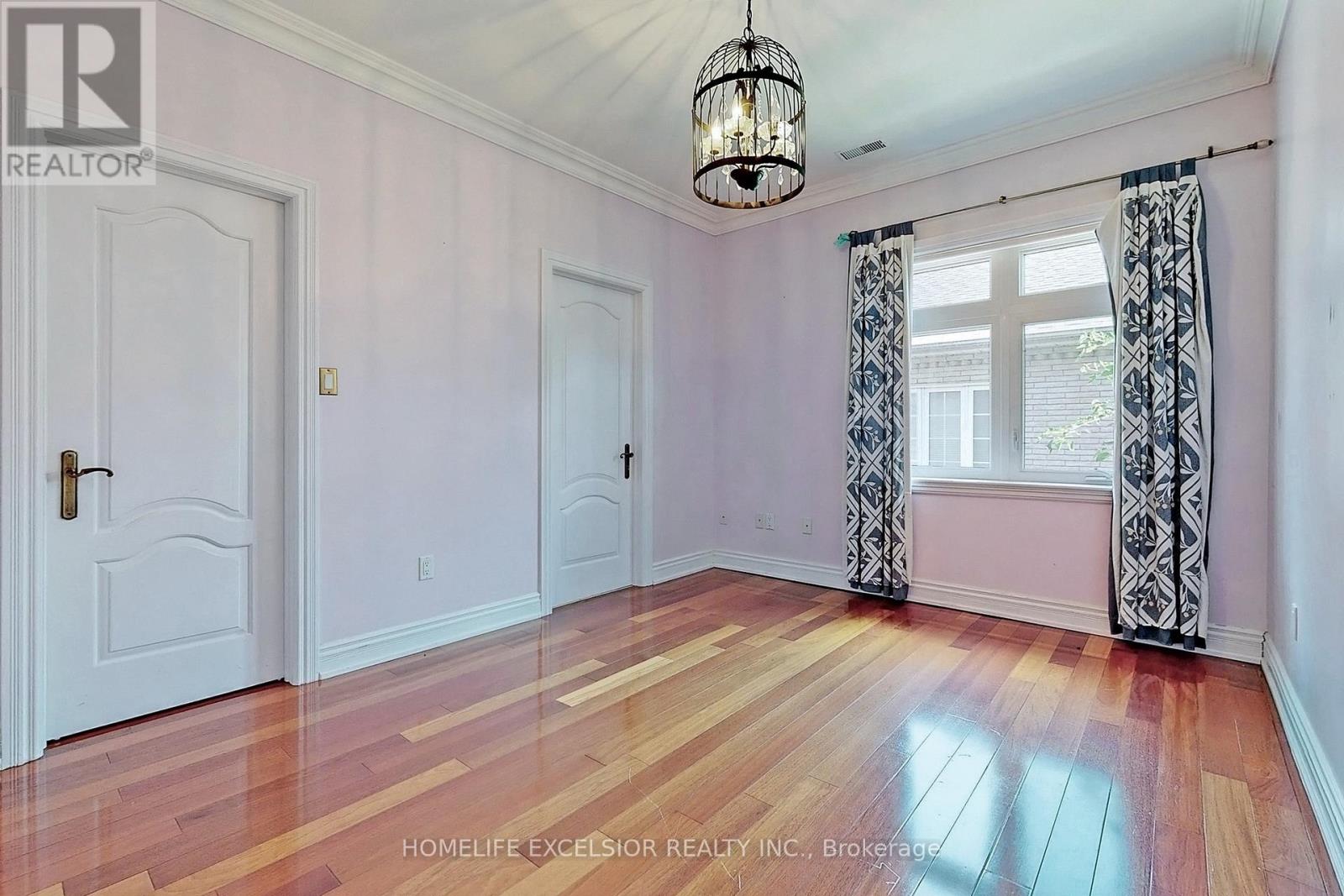 105 Hollywood Avenue, Toronto, Ontario  M2N 3K2 - Photo 30 - C12959902