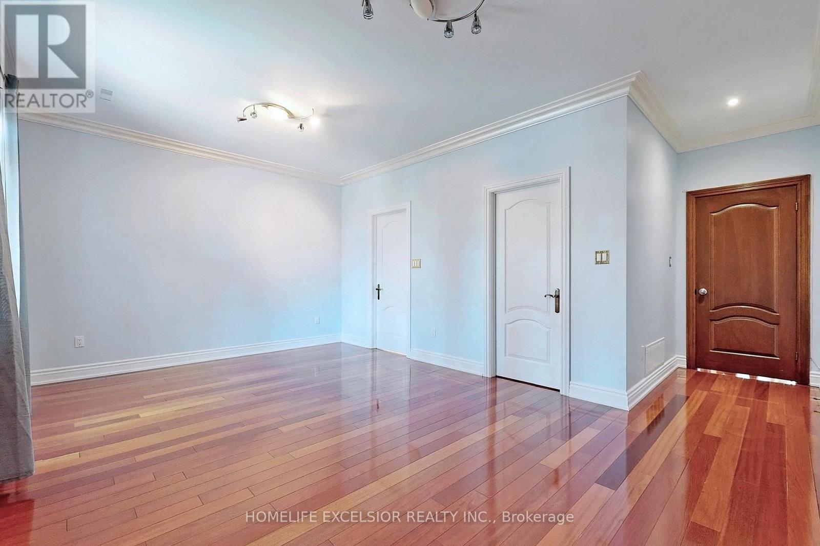 105 Hollywood Avenue, Toronto, Ontario  M2N 3K2 - Photo 33 - C12959902