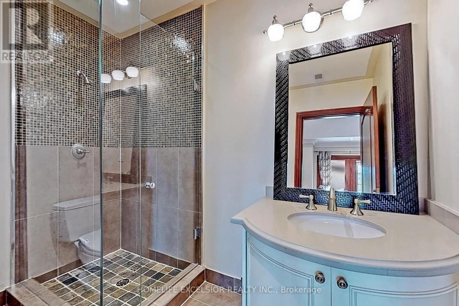 105 Hollywood Avenue, Toronto, Ontario  M2N 3K2 - Photo 36 - C12959902