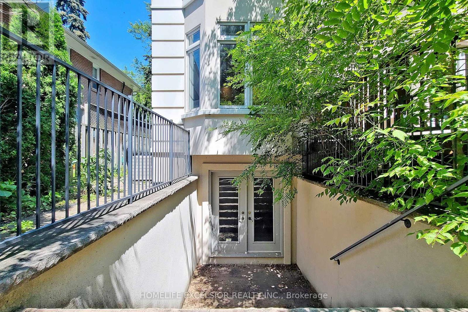 105 Hollywood Avenue, Toronto, Ontario  M2N 3K2 - Photo 43 - C12959902