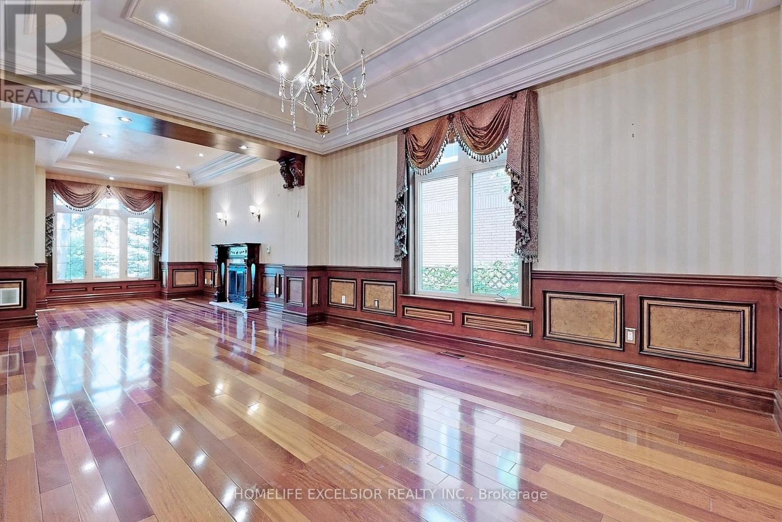 105 Hollywood Avenue, Toronto, Ontario  M2N 3K2 - Photo 5 - C12959902