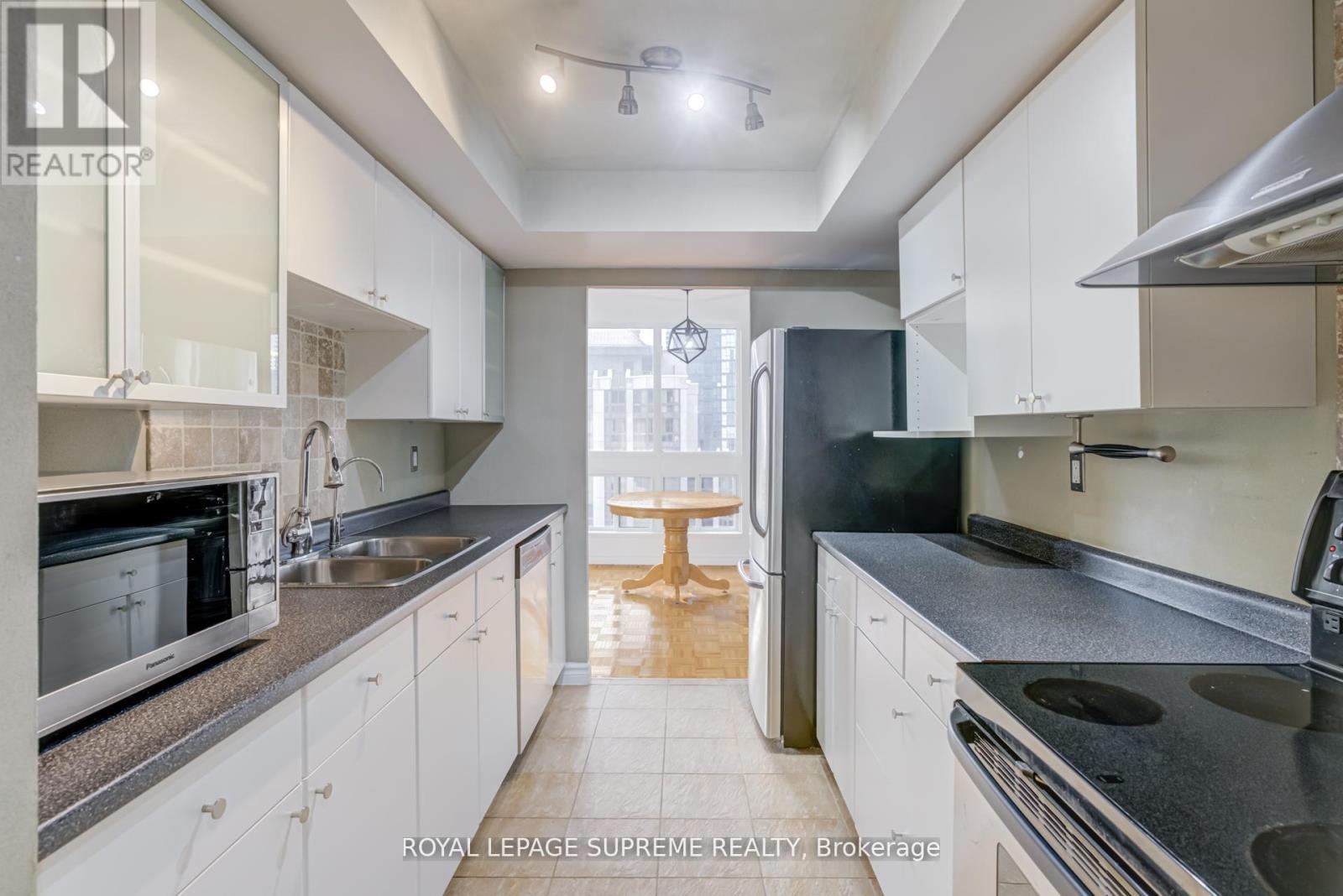 1804 - 5 Kenneth Avenue, Toronto, Ontario  M2N 6M7 - Photo 12 - C12959936