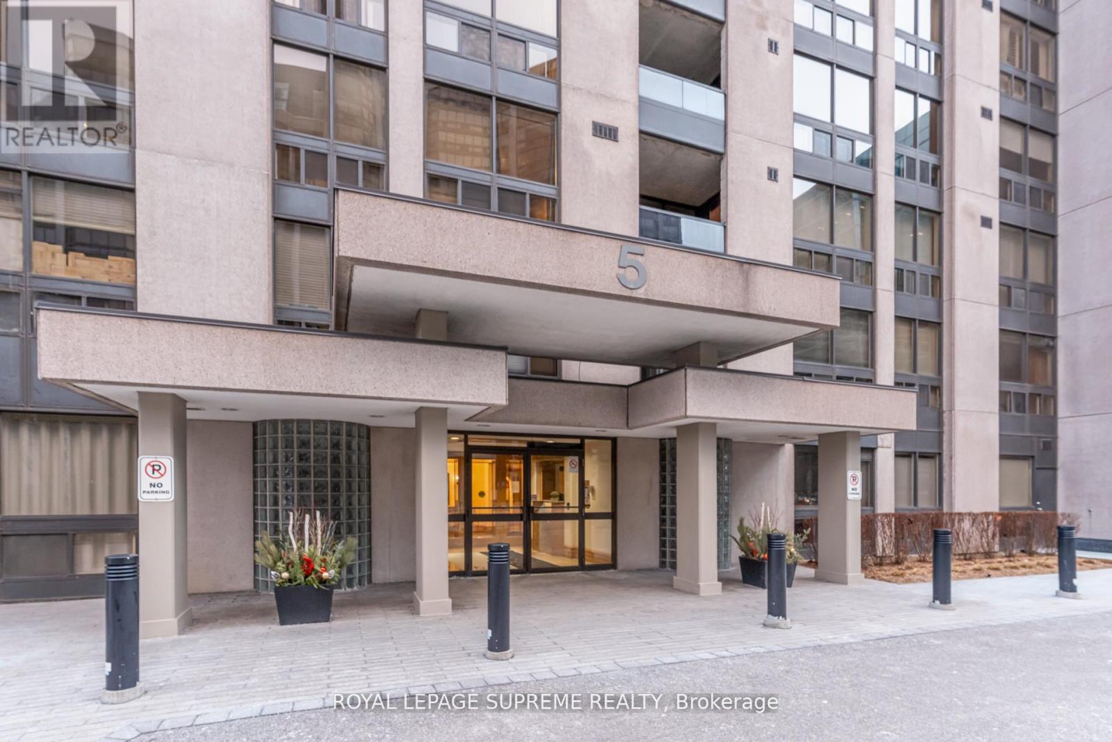 1804 - 5 Kenneth Avenue, Toronto, Ontario  M2N 6M7 - Photo 2 - C12959936