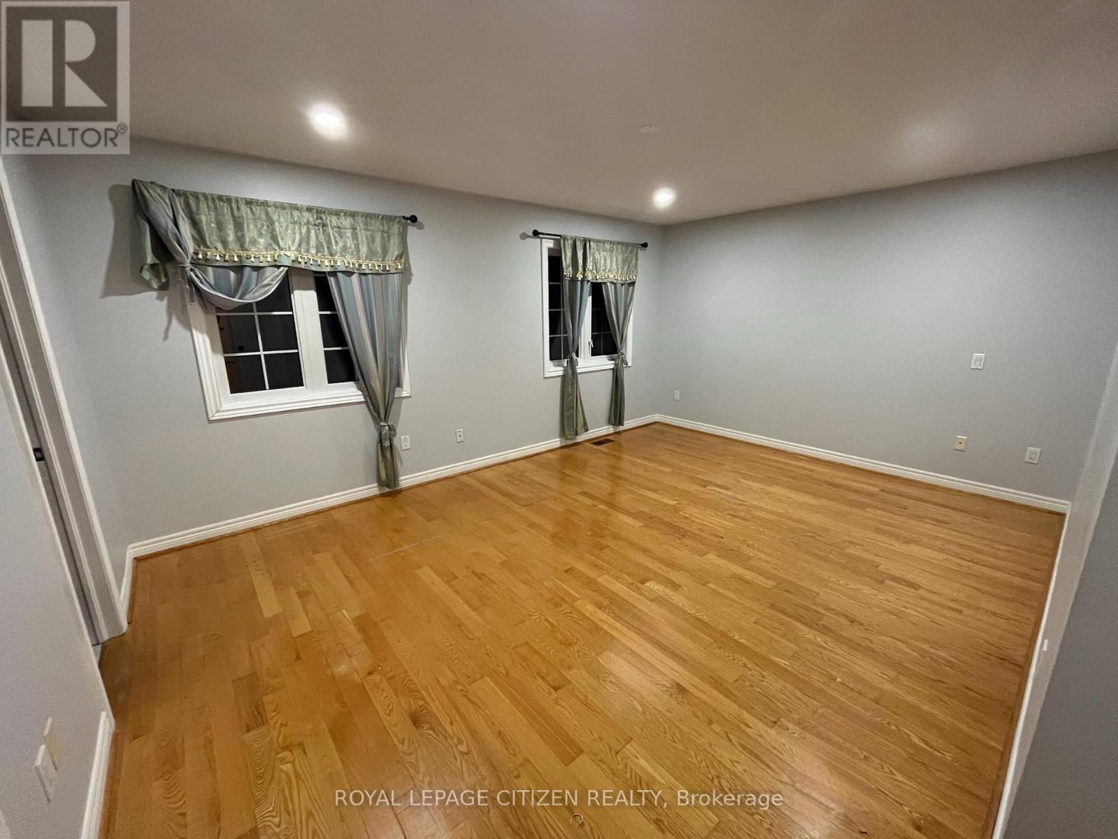 97 Chartway Boulevard, Toronto, Ontario  M1C 5H2 - Photo 9 - E12959706