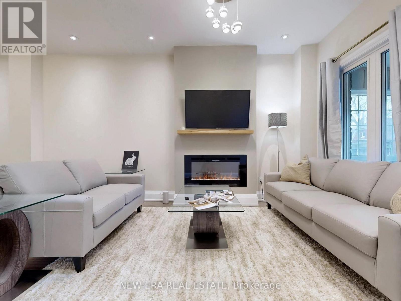 75 Laing Street, Toronto, Ontario  M4L 2N4 - Photo 4 - E12959728