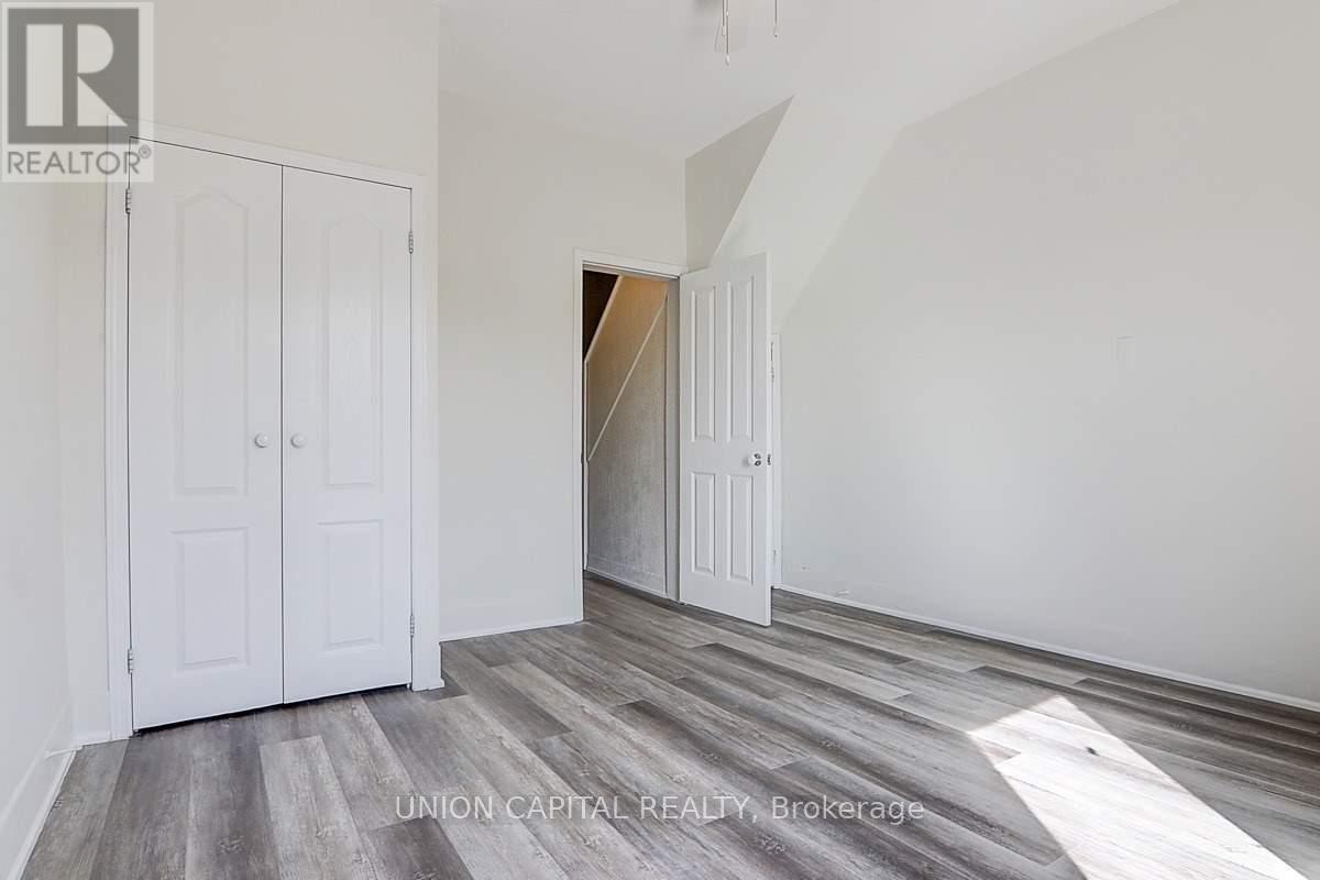 928 Eastern Avenue, Toronto, Ontario  M4L 1A4 - Photo 13 - E12959792