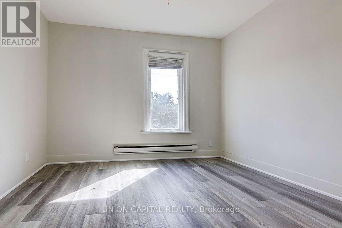 928 Eastern Avenue, Toronto, Ontario  M4L 1A4 - Photo 15 - E12959792