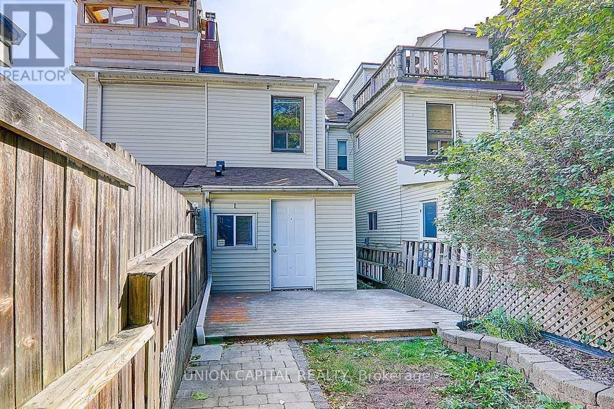 928 Eastern Avenue, Toronto, Ontario  M4L 1A4 - Photo 23 - E12959792