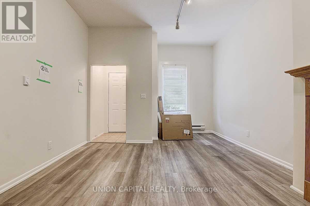 928 Eastern Avenue, Toronto, Ontario  M4L 1A4 - Photo 4 - E12959792