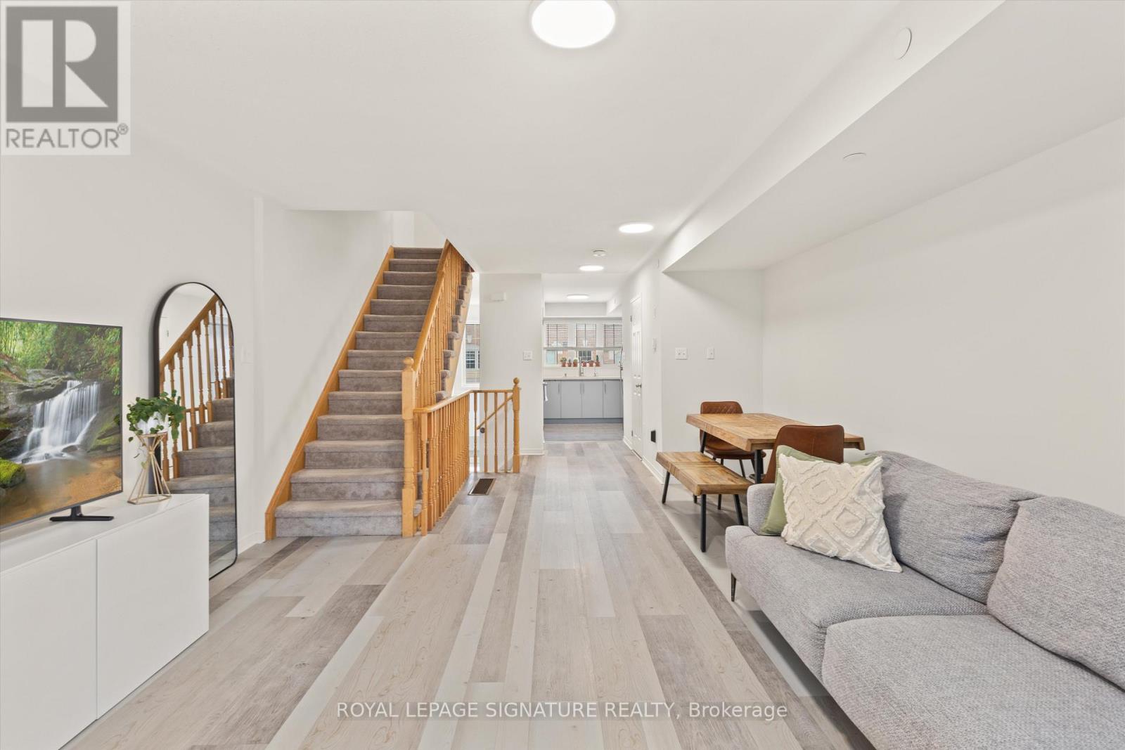 33 Glenstal Path, Oshawa (Windfields), Ontario  L1L 0L2 - Photo 7 - E12959838