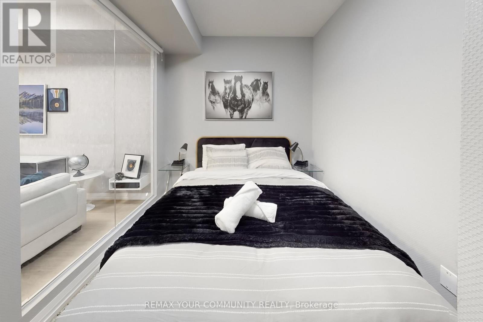 4727 - 28 Widmer Street, Toronto, Ontario  M5V 0T2 - Photo 31 - C12939838