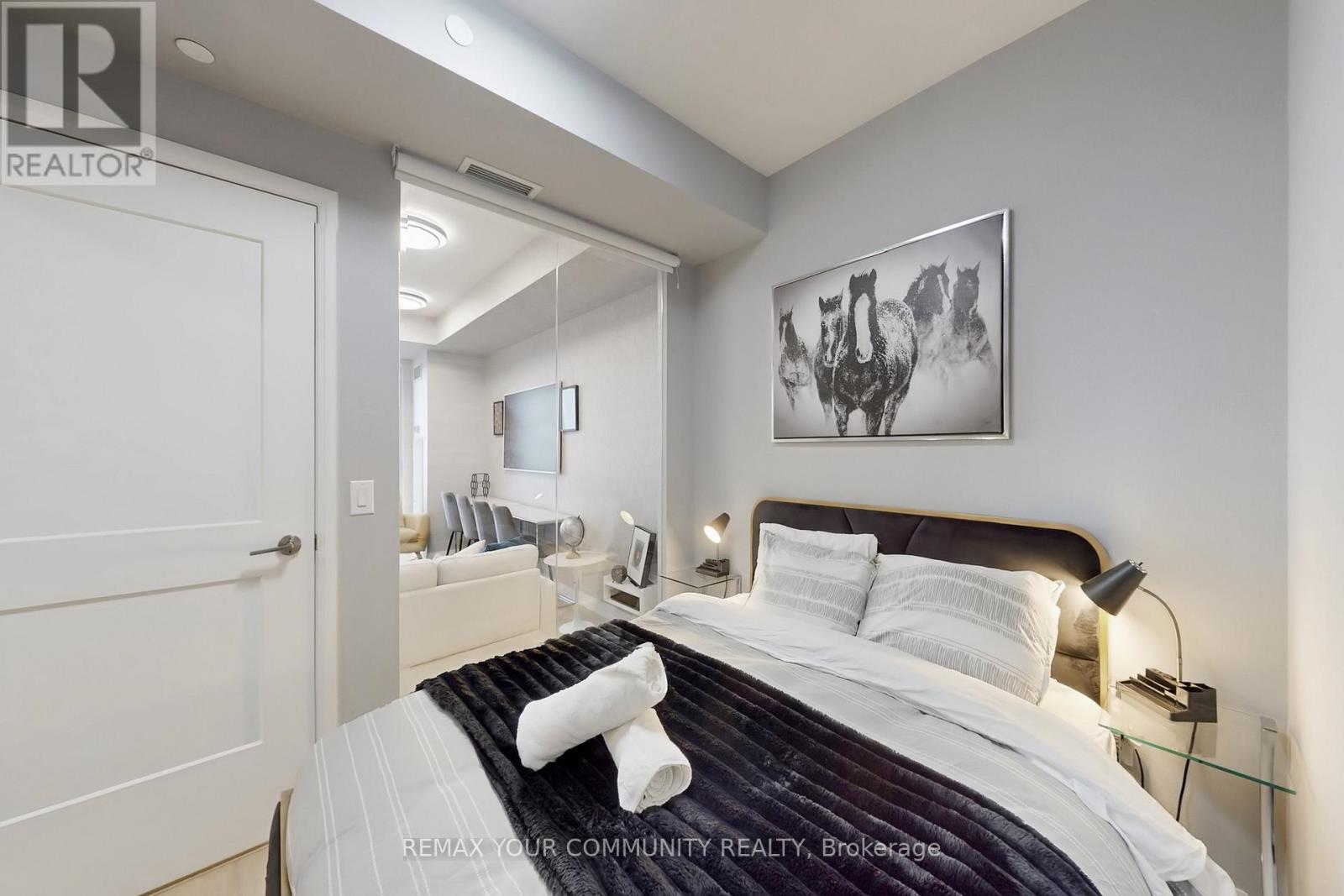 4727 - 28 Widmer Street, Toronto, Ontario  M5V 0T2 - Photo 30 - C12939838