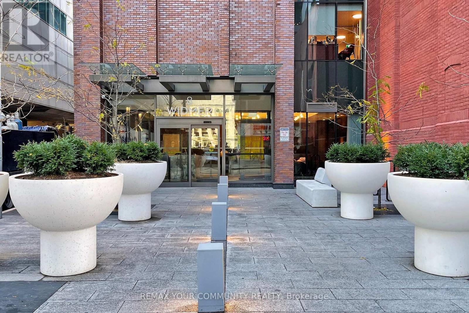 4727 - 28 Widmer Street, Toronto, Ontario  M5V 0T2 - Photo 4 - C12939838