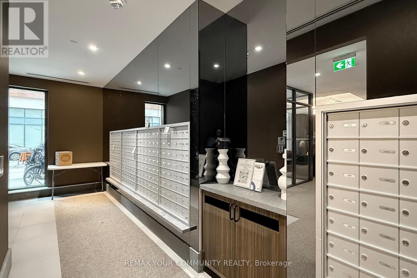 4727 - 28 Widmer Street, Toronto, Ontario  M5V 0T2 - Photo 40 - C12939838