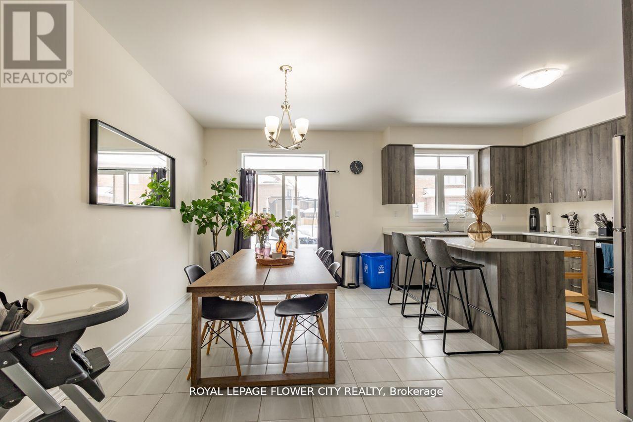 13 Ferragine Crescent, Bradford West Gwillimbury, Ontario  L3Z 2A6 - Photo 15 - N12959762